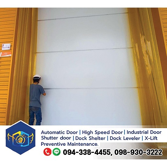 ประตูโอเวอร์เฮด (Overhead door) - บริษัท ทริปเบิ้ล เดฟท์ เซอร์วิส จำกัด - ผู้จำหน่ายและติดตั้งระบบประตูเลื่อนอัตโนมัติ  ประตูไฮสปีด  ประตูผ้าใบ  ประตูอุตสาหกรรม  ประตูสไลด์เลื่อนขึ้นด้านบน  ประตูโอเวอร์เฮด  ประตูอัตโนมัติบานเลื่อนชน  ซ่อมประตูอัตโนมัต  ประตูรั้วอัตโนมัติแบบเลื่อน  ประตูอุตสาหกรรม นครปฐม 